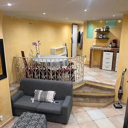 Apartament Centre Mentona